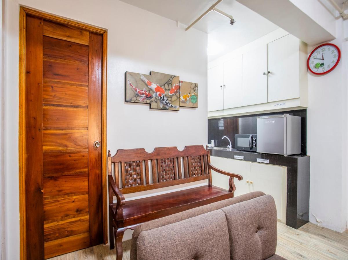 Capital O 806 Pattaui Residences Тагуиг Екстериор снимка